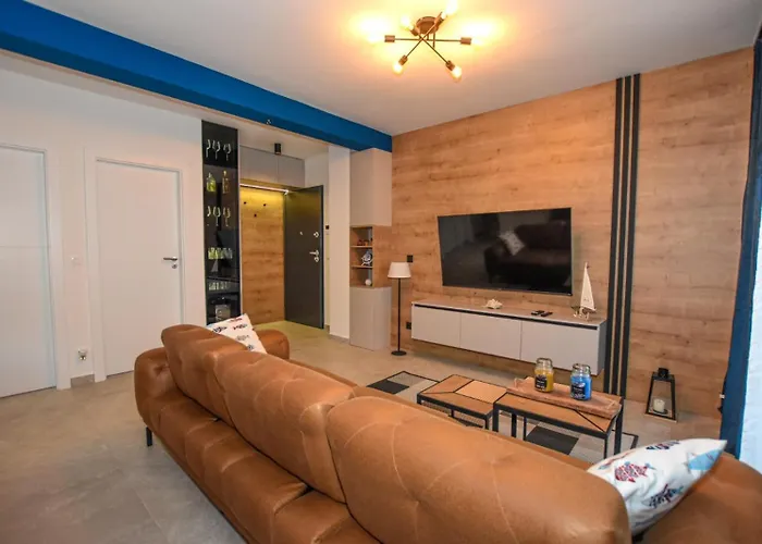 T E A Pag With Hot Tub Apartment Pag Town