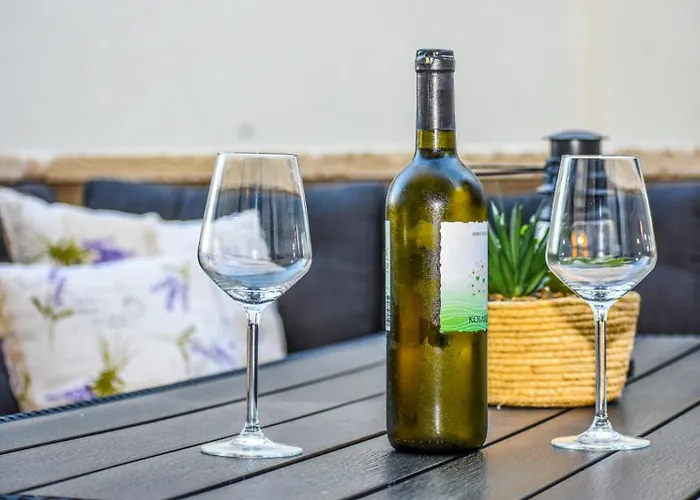 T E A Pag With Hot Tub Pag Town