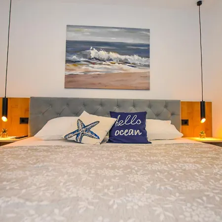 Apartamento T E A Pag With Hot Tub