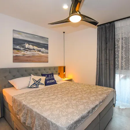 T E A Pag Apartment *