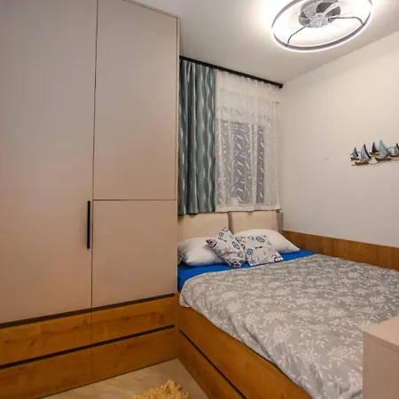 T E A Pag With Hot Tub Pag Town